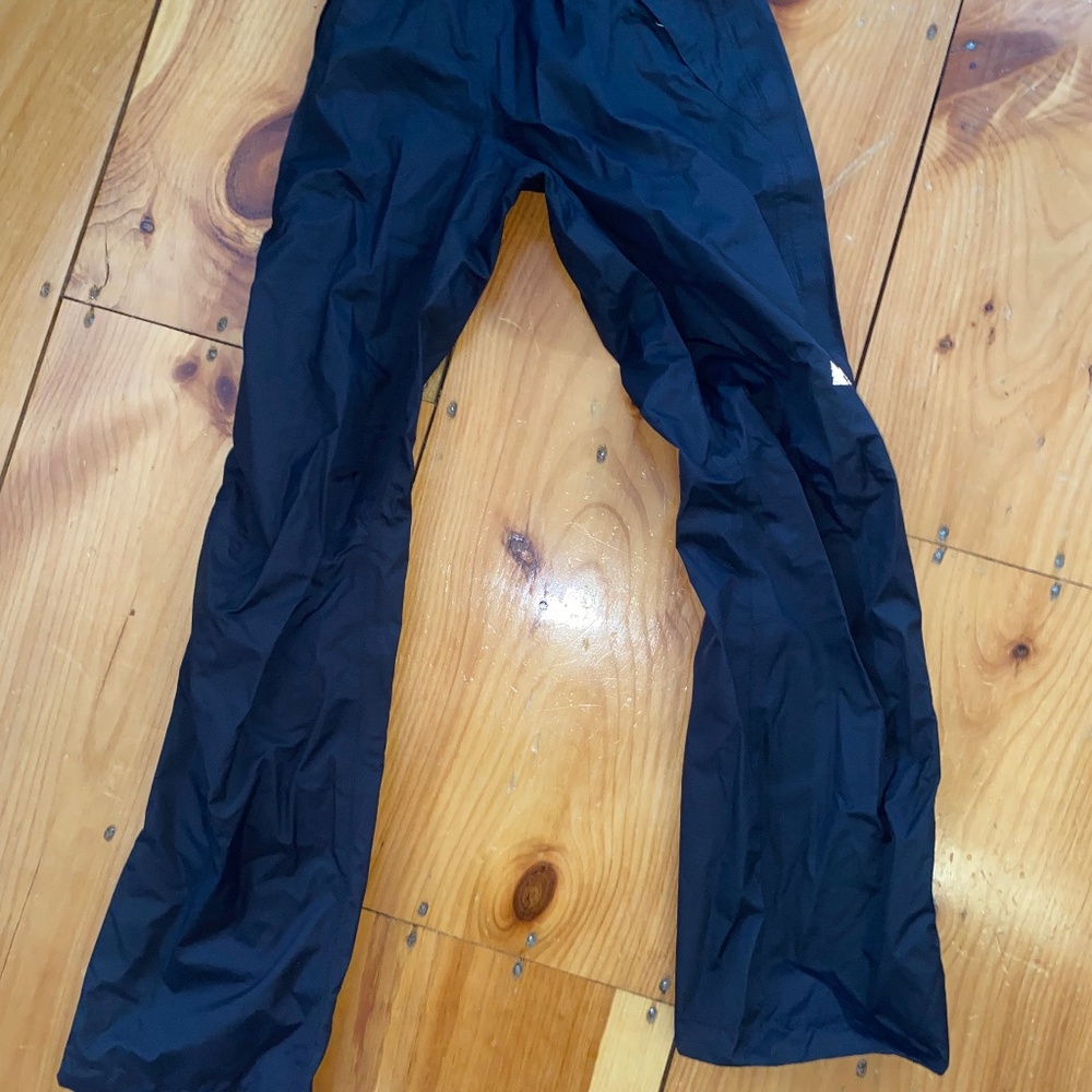 Women’s REI rain pants